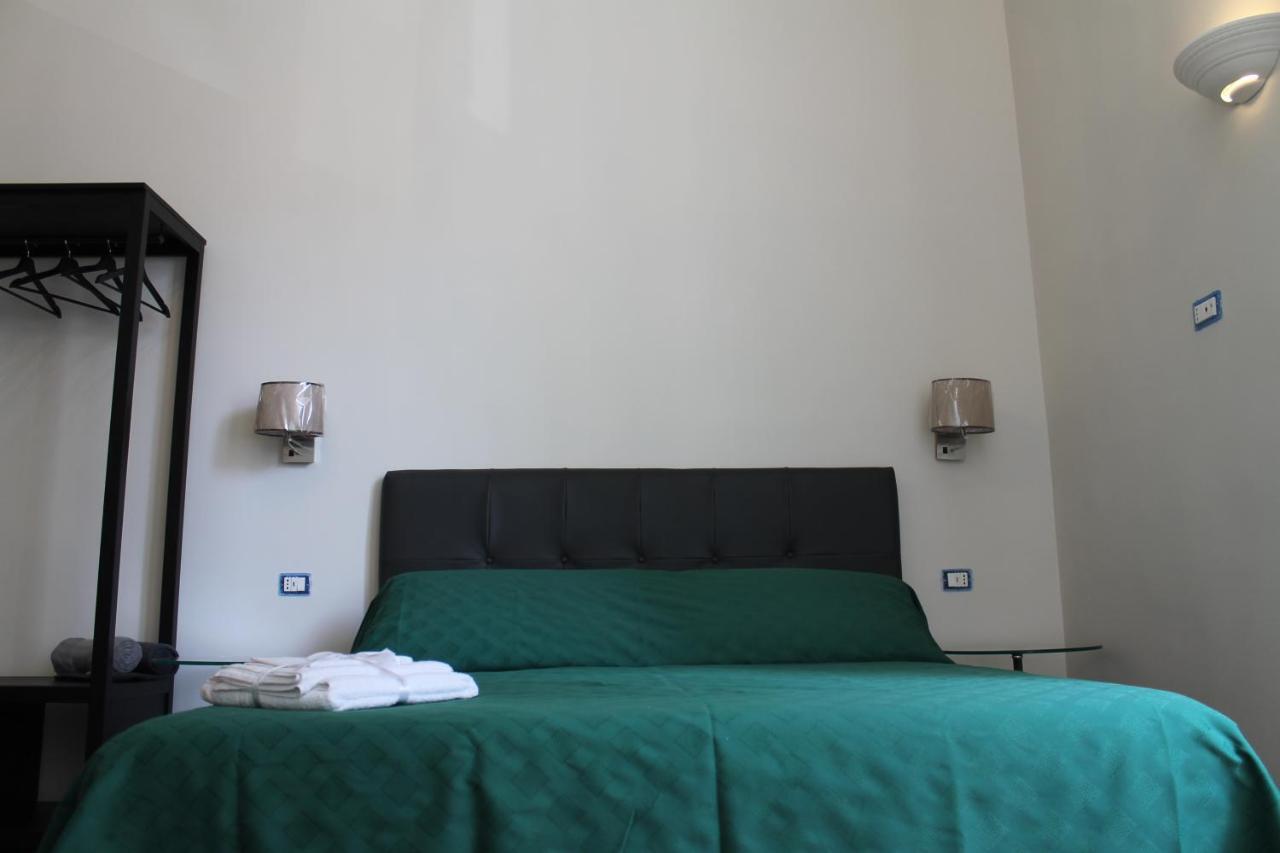 Mergellina 121 Apartment'S Rooms 나폴리 외부 사진